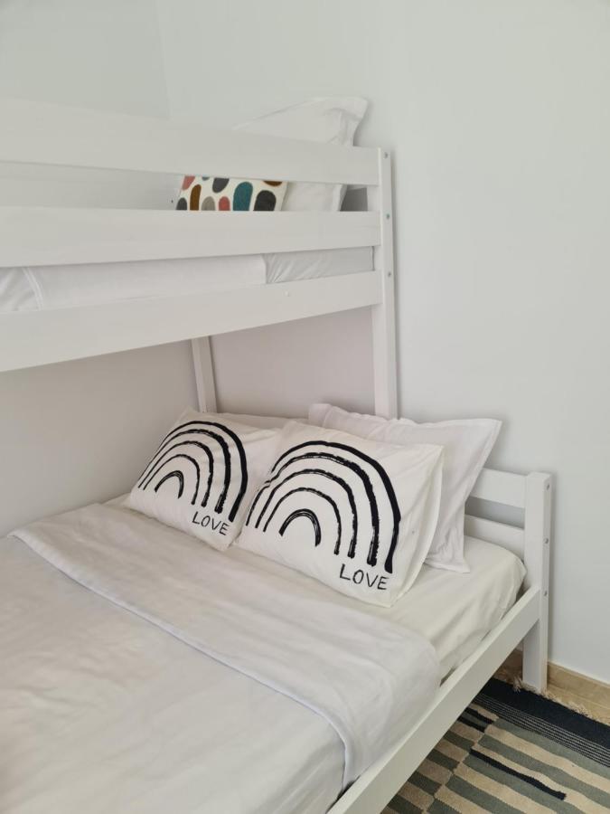 Seaside Serenity - Stylish Apartment With Spectacular Views Manilva Εξωτερικό φωτογραφία