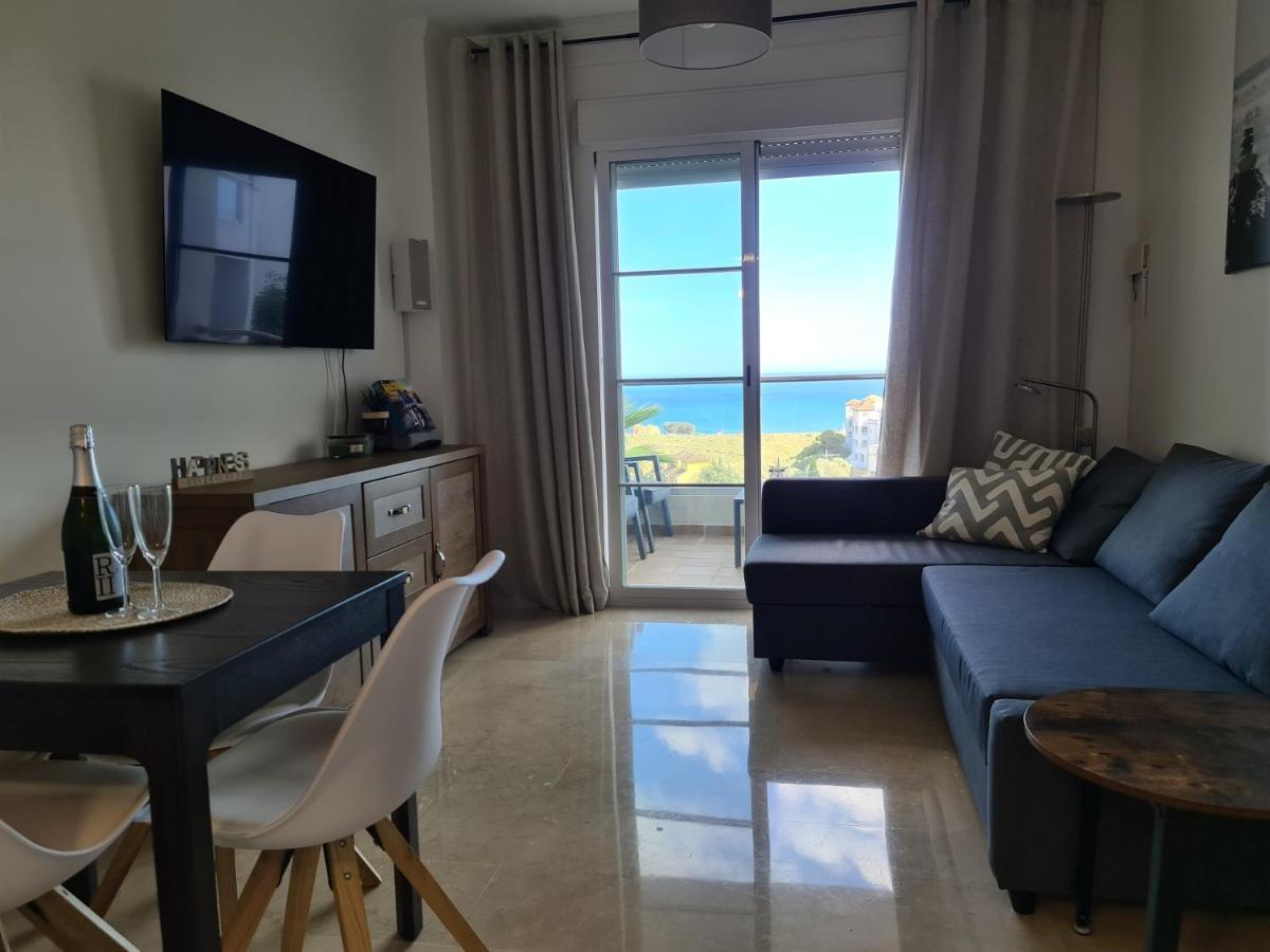 Seaside Serenity - Stylish Apartment With Spectacular Views Manilva Εξωτερικό φωτογραφία