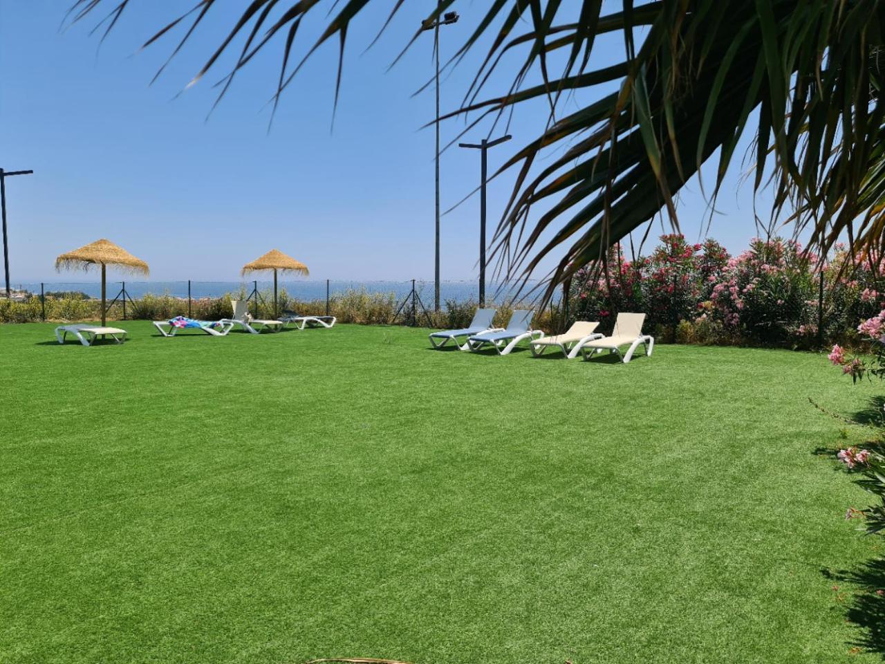 Seaside Serenity - Stylish Apartment With Spectacular Views Manilva Εξωτερικό φωτογραφία